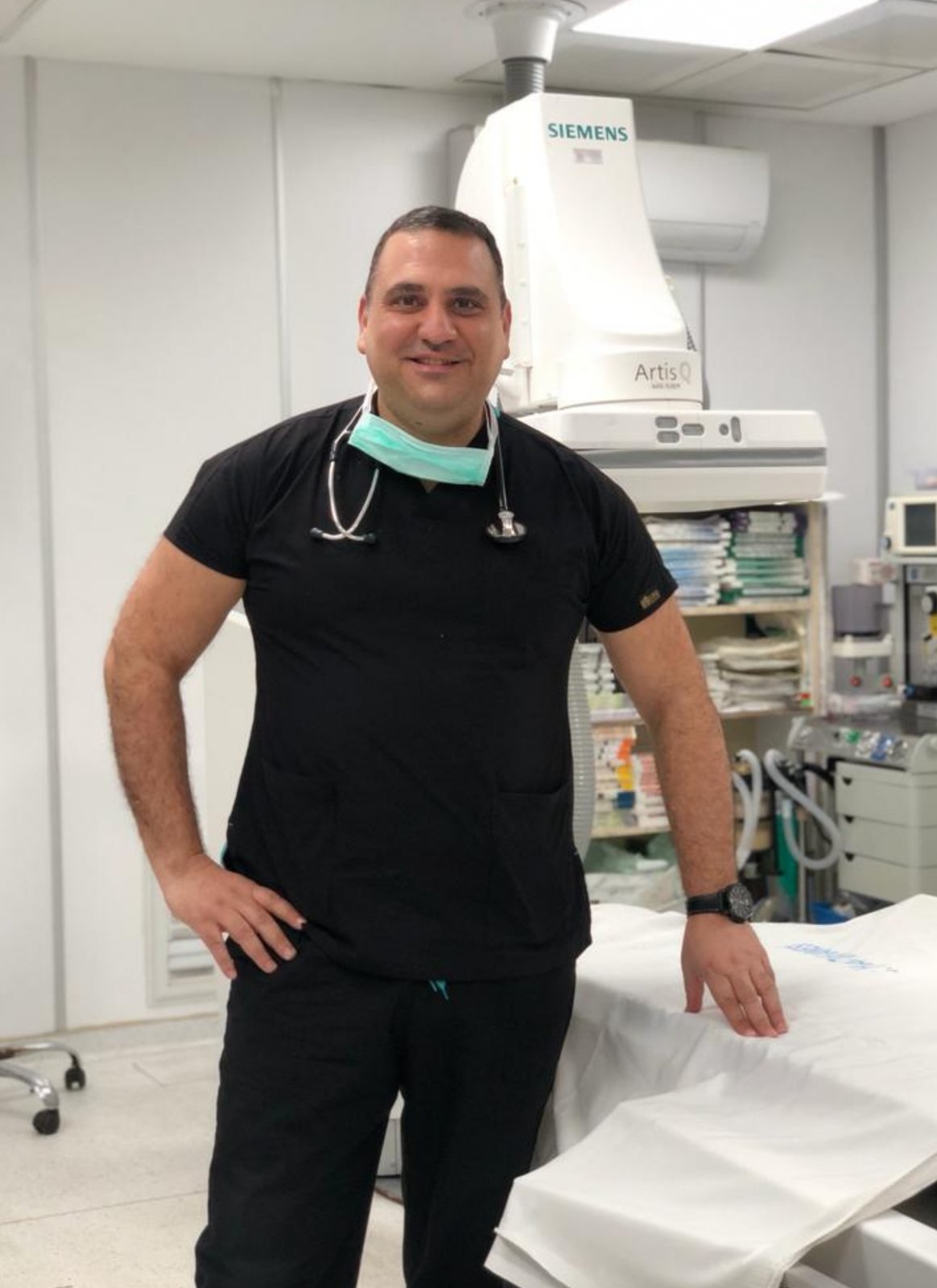 Prof. Dr. Osman Beton in the electrophysiology laboratory
